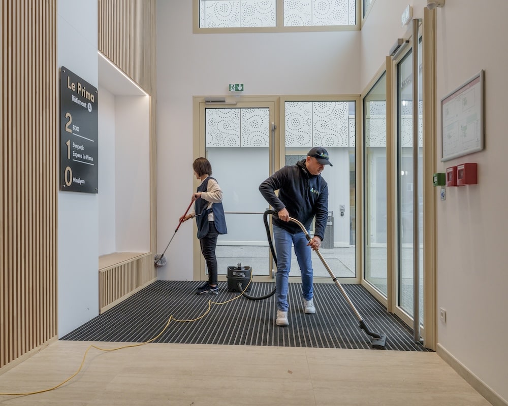 Nettoyage professionnel de bureaux - Groupe O'claire